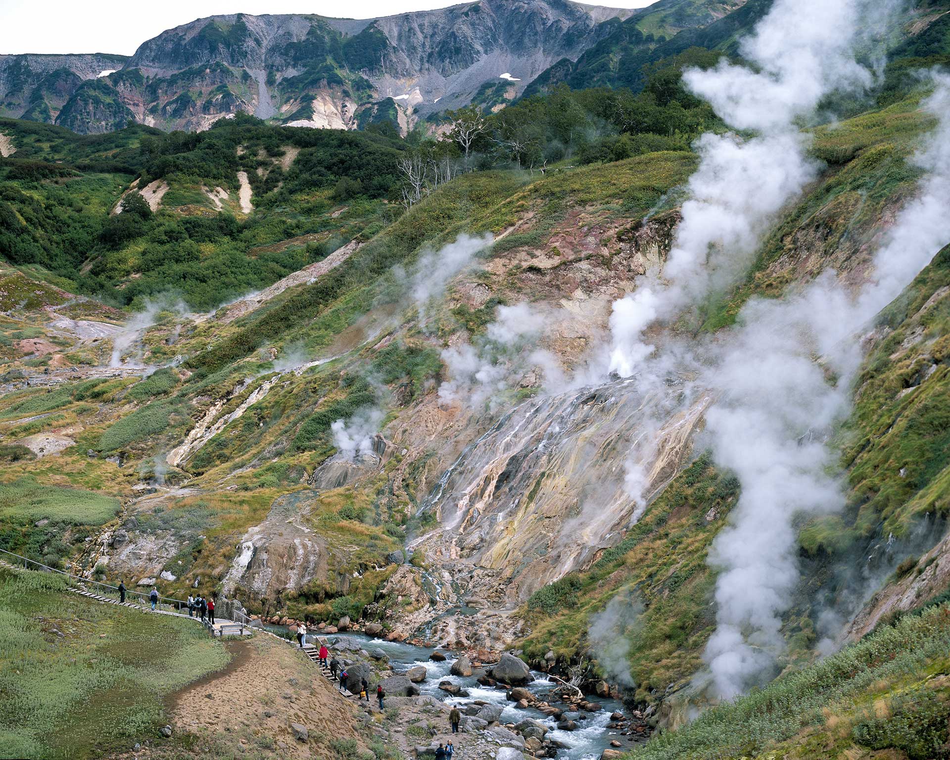  Заповедники и национальные парки России. Долина Гейзеров.